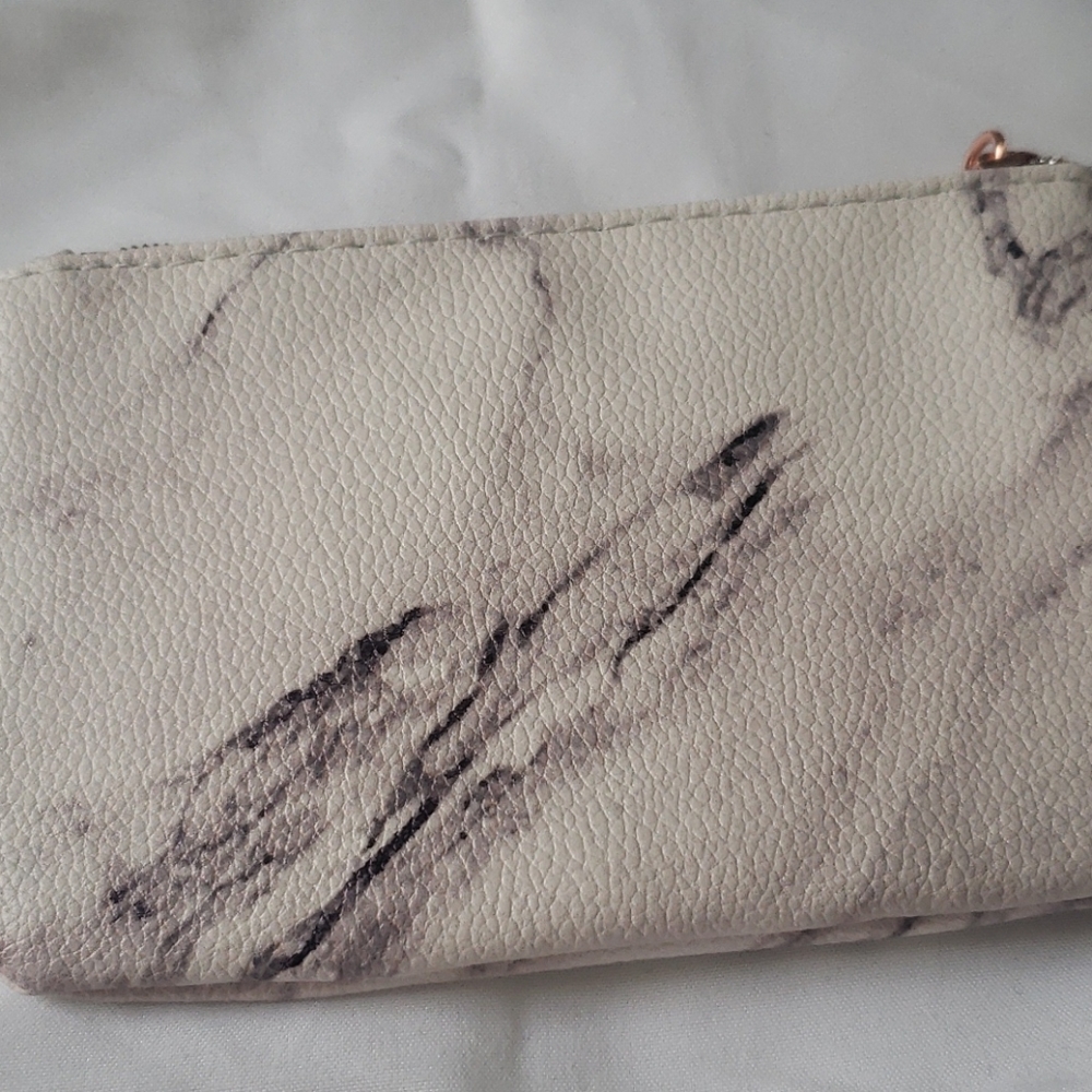 Wallet - Picture 2 of 3
